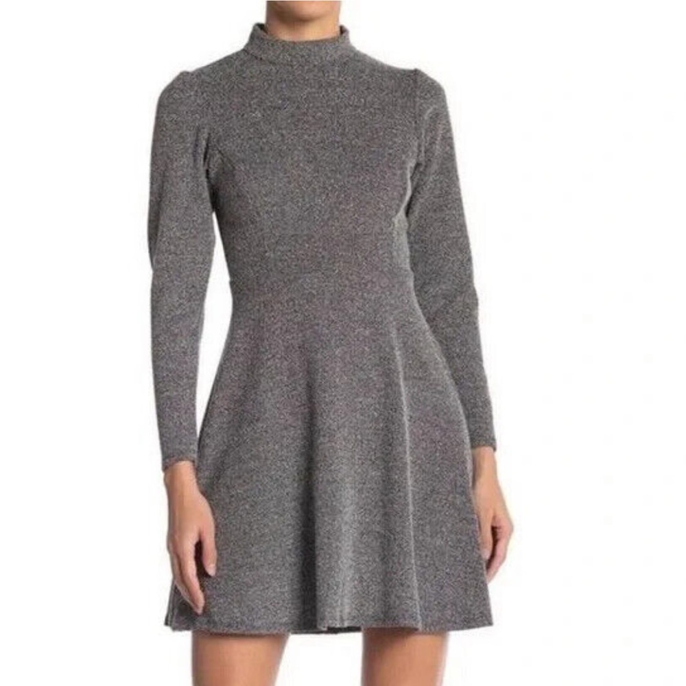 🚫SOLD🚫 Mock Neck Long Sleeve Skater Dress